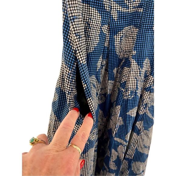 Maggy London Floral Blue Fit & Flare Dress 2 Exposed Zipper Pockets Urban NWT - Picture 4 of 8